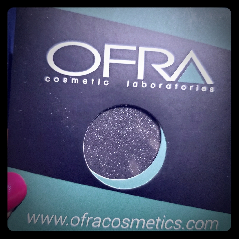 Ofra eyeshadow